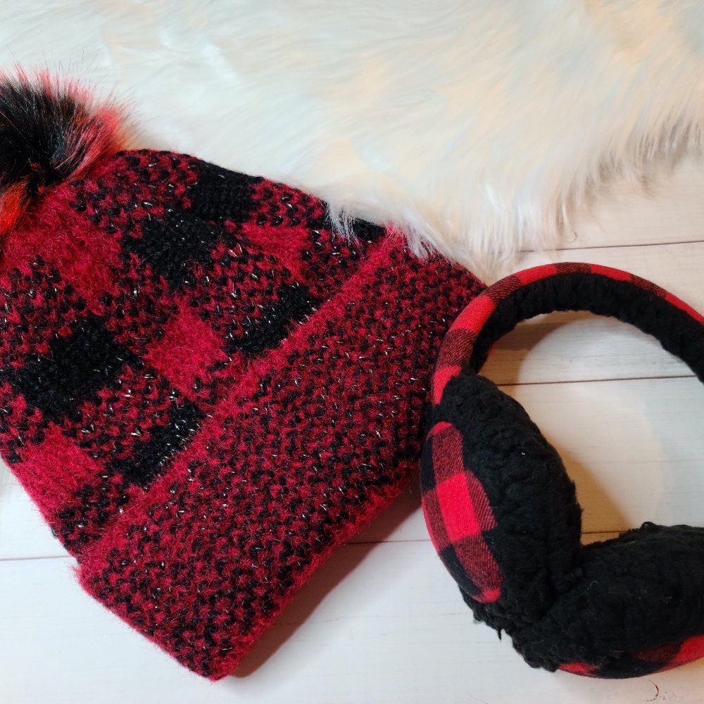 PLAID SET EARMUFF AND BEANIE BLACK AND RED